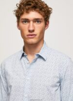 cămașă din poplin cu flori lovejoy bărbați Pepe Jeans albastru înălbitor 6Z0R461045 - imagine 3