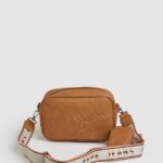 geantă maxi crossbody cu logo în relief femei Pepe Jeans cămilă 6Z0R46714